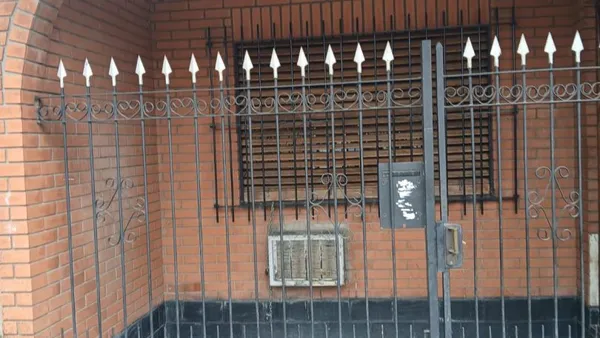 Casa en EVA PERON 3000