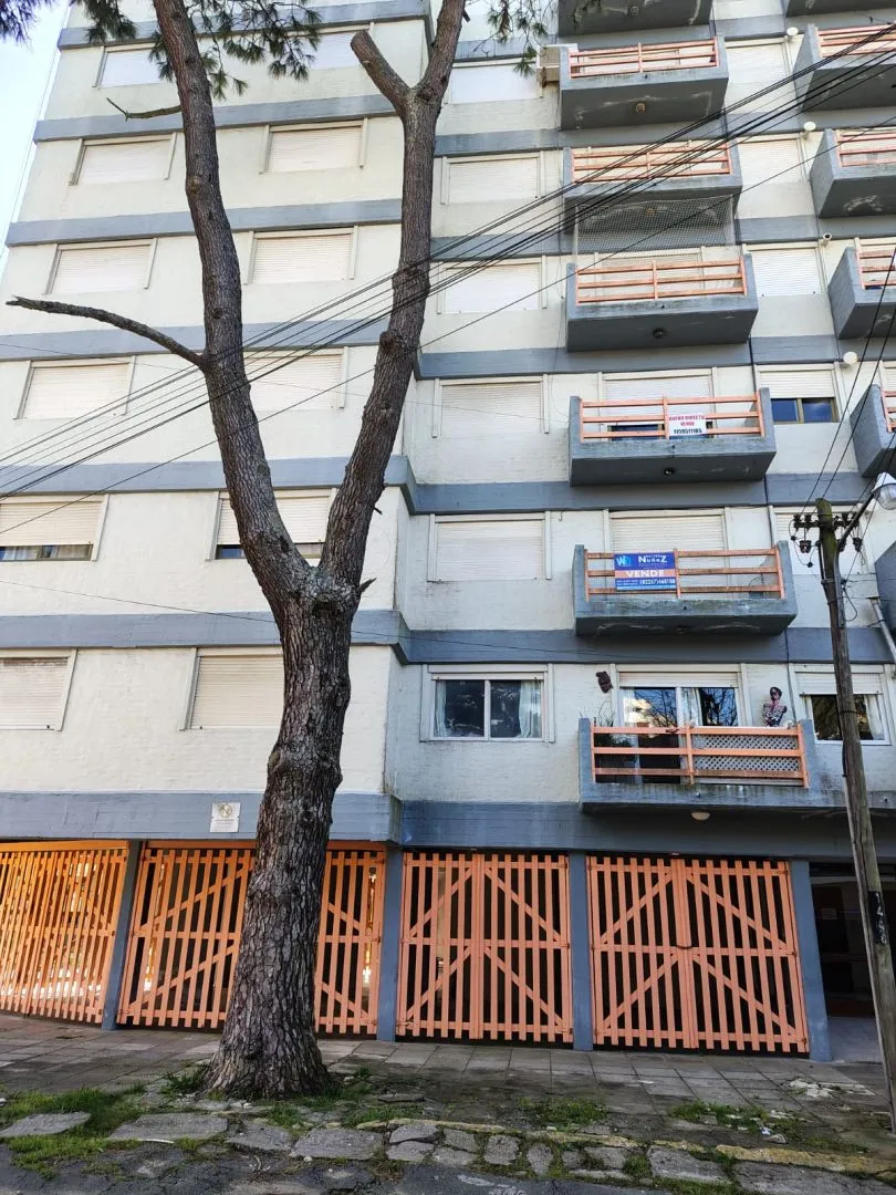 Departamento en DIAG. ESTRADA 200