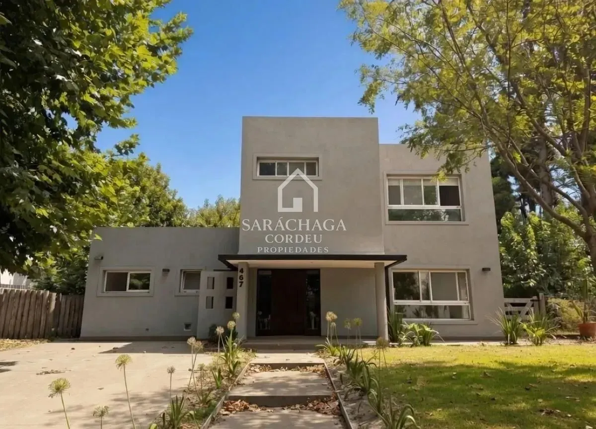 Casa en Calle Area 5 1000