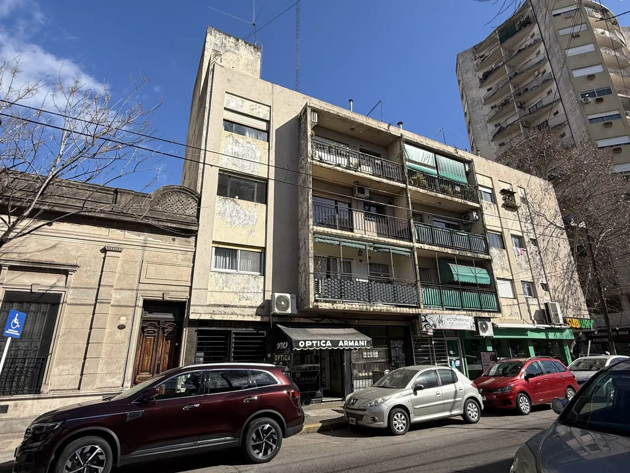 Departamento en Alvear 700