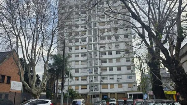 Departamento en 14 DE JULIO 100