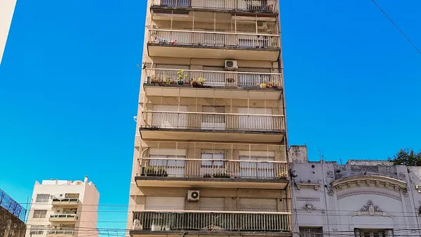 Departamento en Av. Corrientes 5800