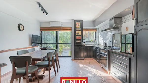 Casa en CAMPANA 5600
