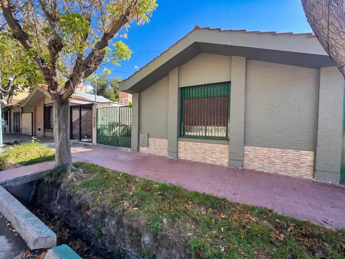 Casa en Dr. Perinetti 11