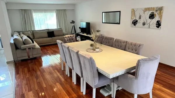 Casa en Barrio Privado E