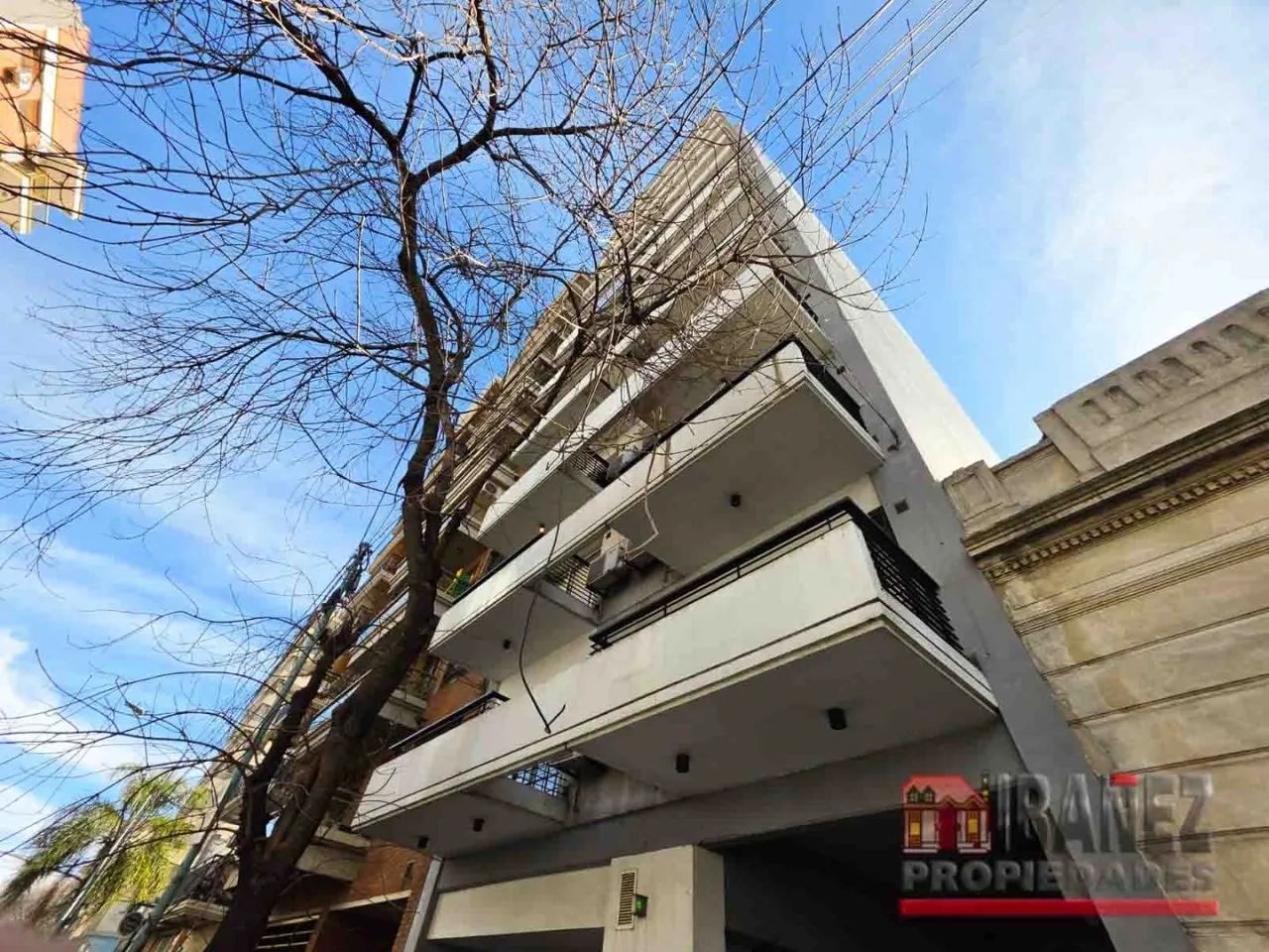 Departamento en AV. OLAZABAL 5500