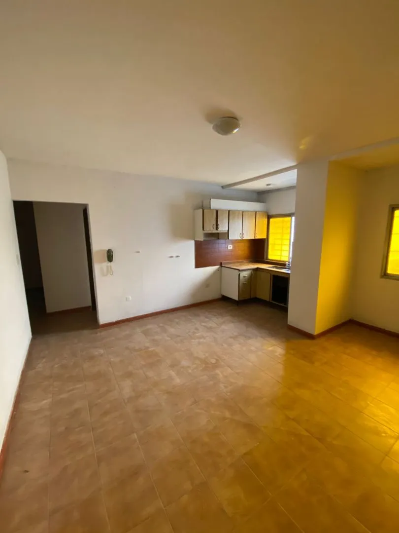 Departamento en SANTANDER 2400
