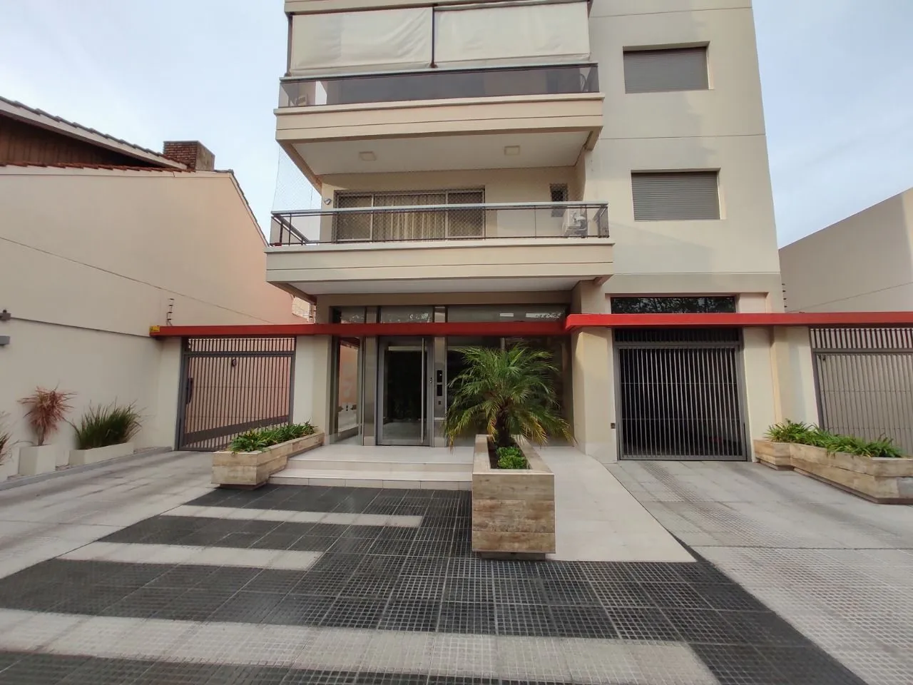 Departamento en Av H. Yrigoyen 900