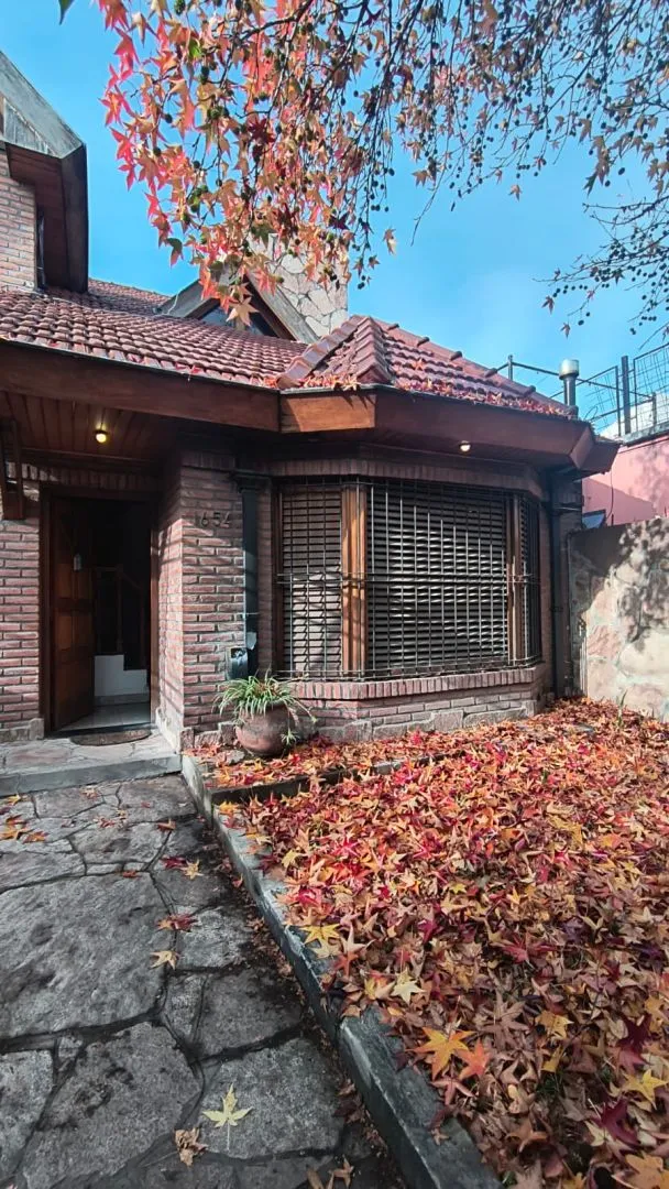 Casa en Laprida 1600