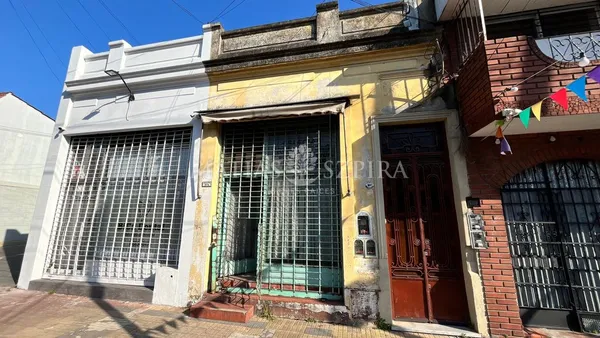 Local Comercial en Gral. José de S 1000