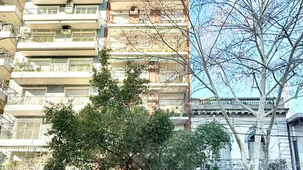 Departamento en Av Montes de Oca 1400