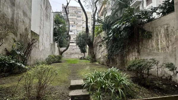 Departamento en Azcuenaga 1400
