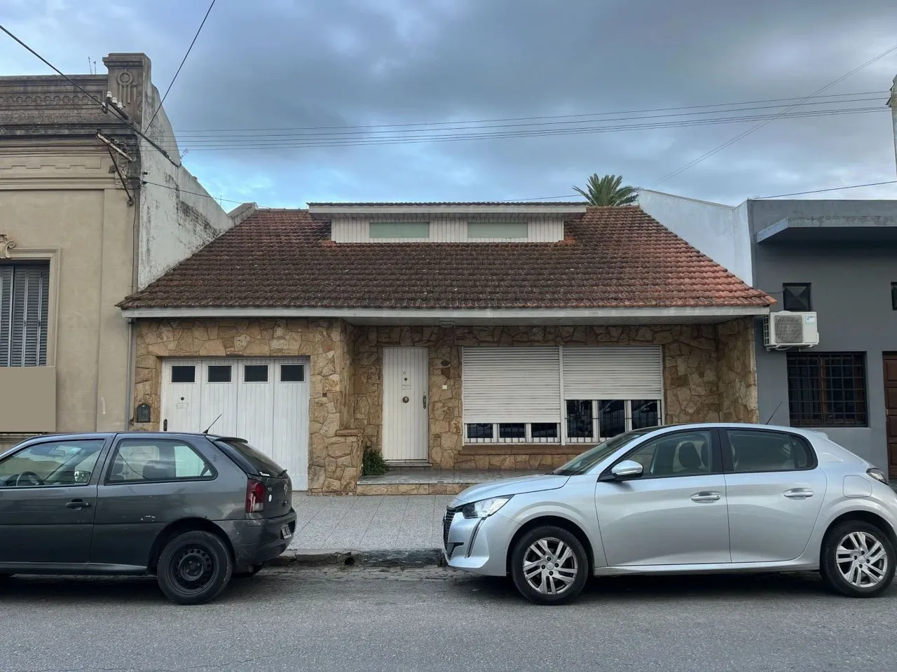 Casa en 14 entre Av. Del