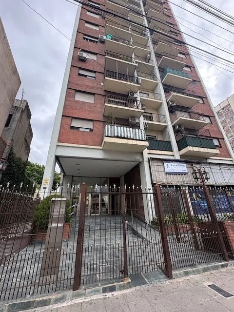 Departamento en Avenida Belgrano 500