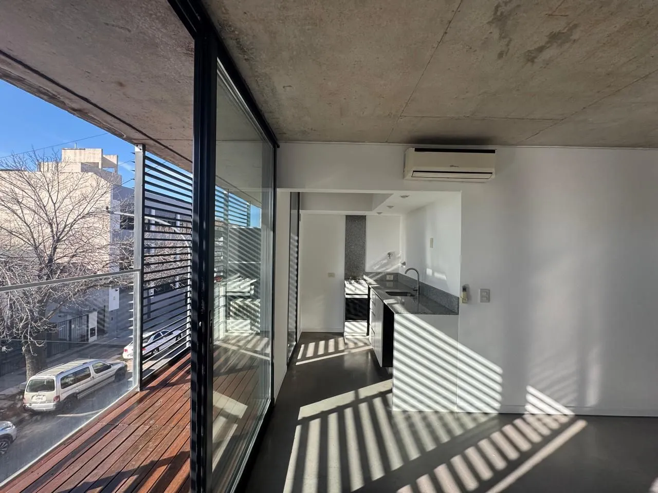 Departamento en Charlone 1600
