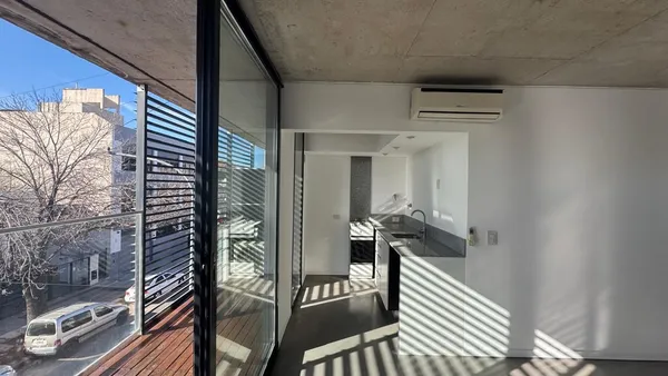 Departamento en Charlone 1600