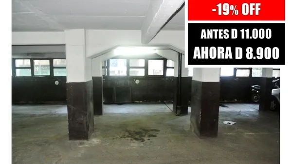 Cochera en Viamonte 800