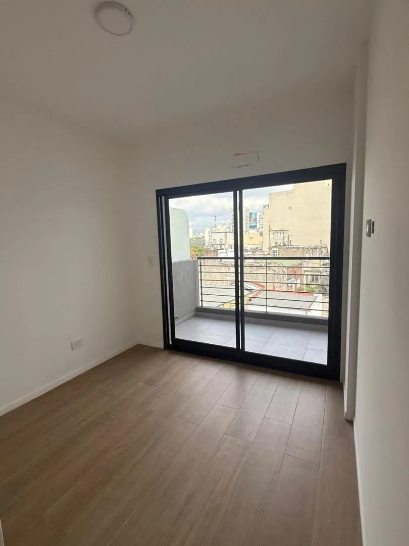Departamento en Roseti 700