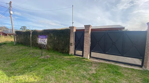 Casa en Pelegrini 700
