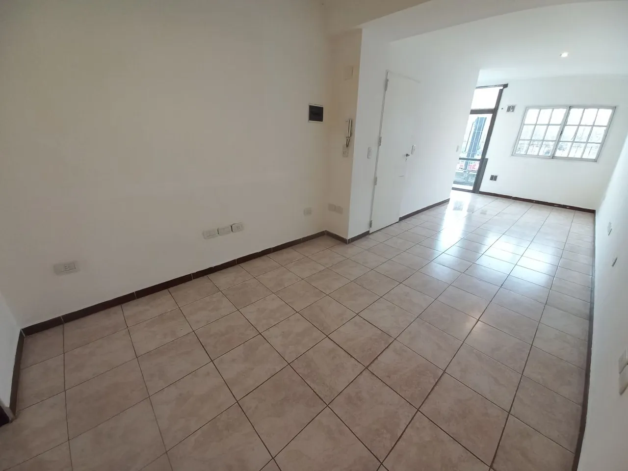 Departamento en Colón 3000