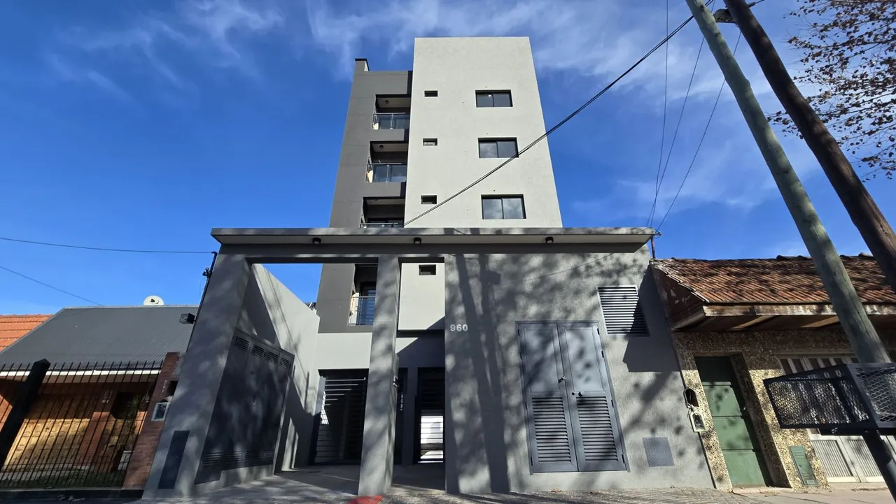 Departamento en llavallol 900