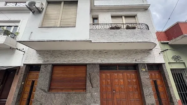 Casa en Avenida Mitre 5200