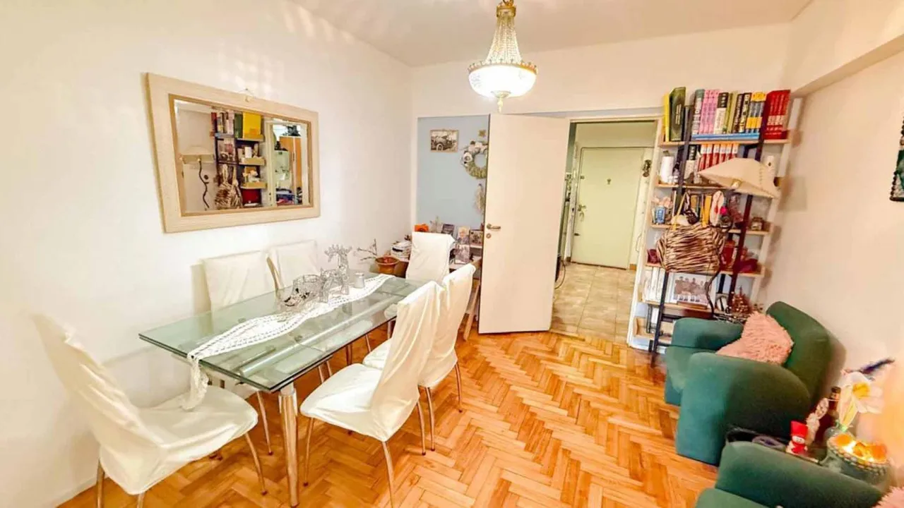 Departamento en Aguilar 2400