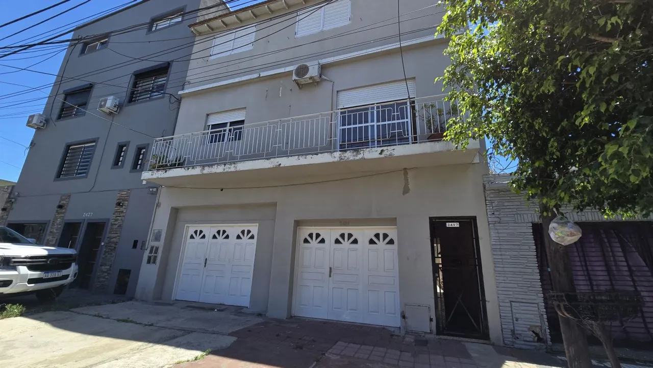 Casa en CANADA 2400