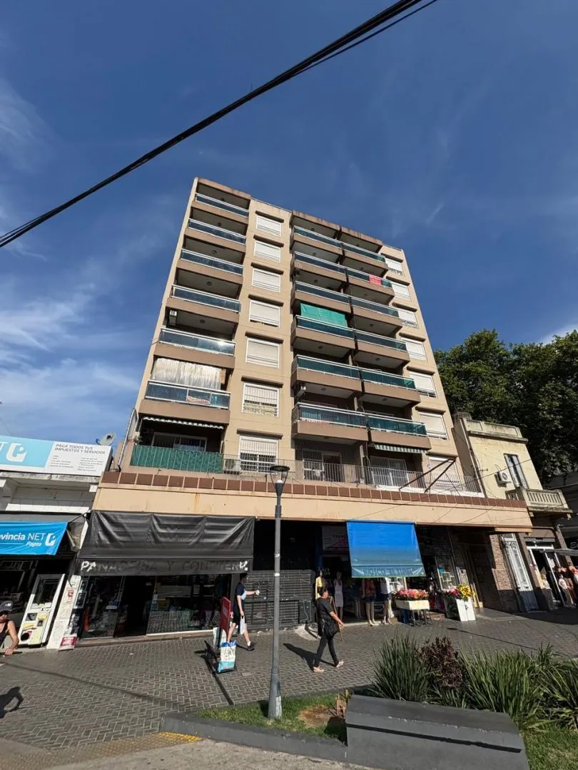Departamento en Av. San Martín 2400