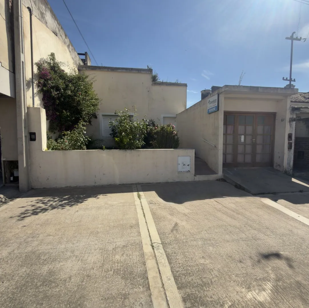 Casa en Calle 11 e/ 8 y 300