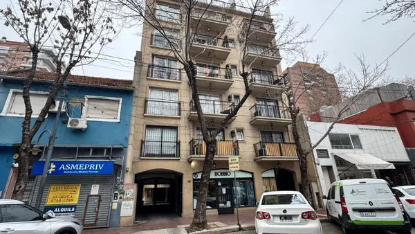 Departamento en CONSTITUCION 1100