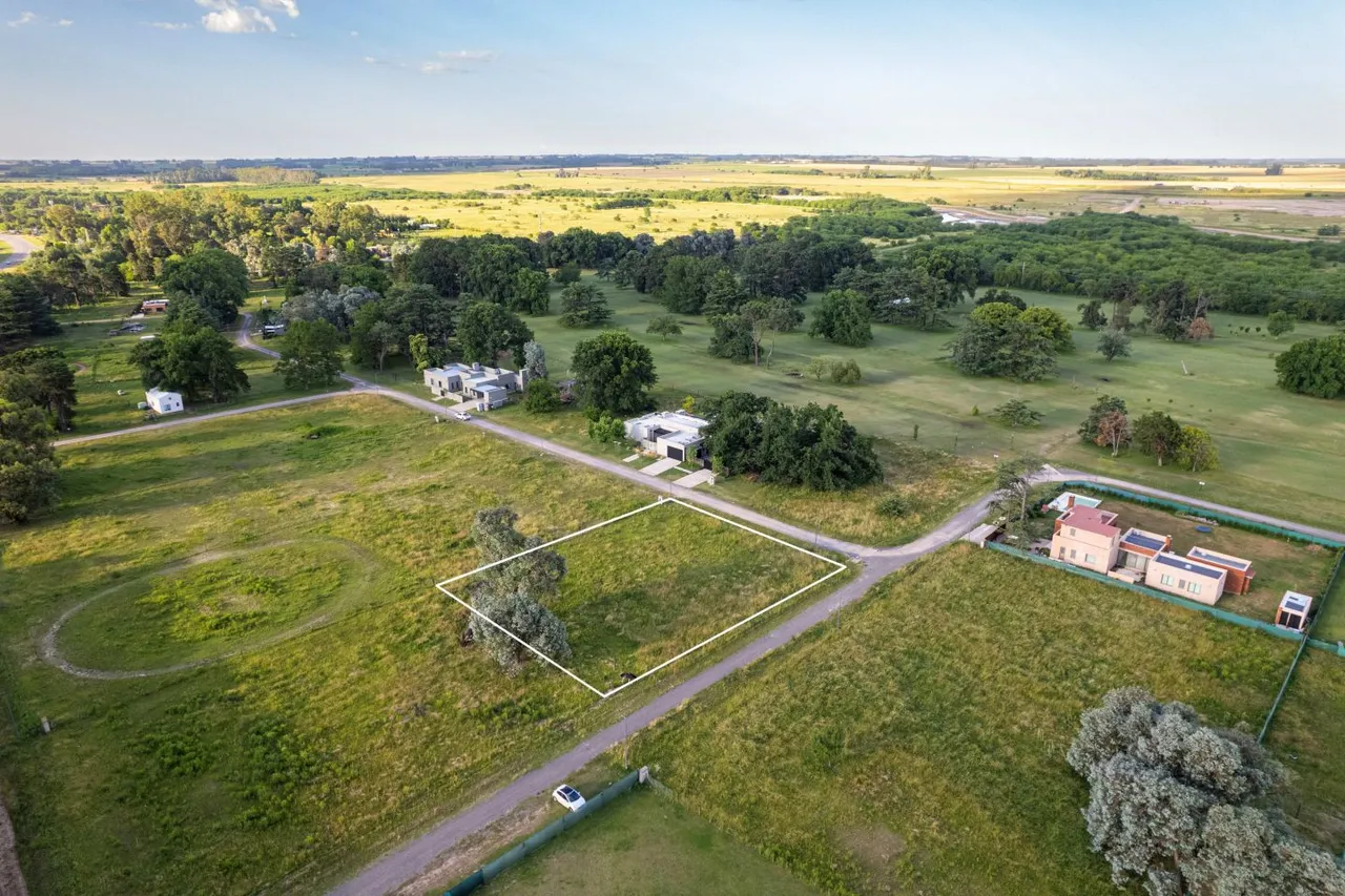 Lote en Altos del Golf