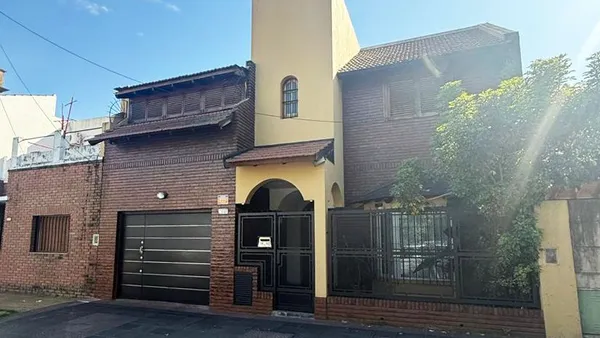 Casa en 4 de noviembre 5100