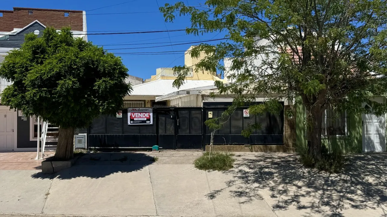 Casa en Beruti 300