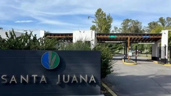 Lote en juana de arco 6700