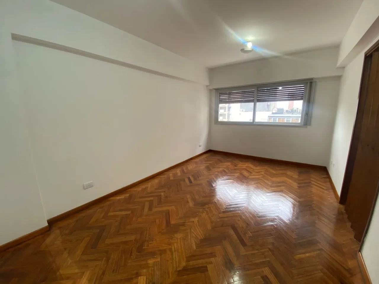 Departamento en Av. Rivadavia 14300