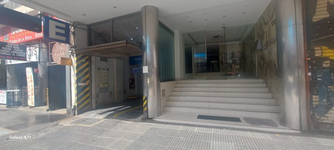 Oficina en Avenida Corrient 1600