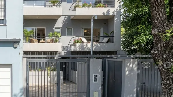 Departamento en ONCATIVO 300