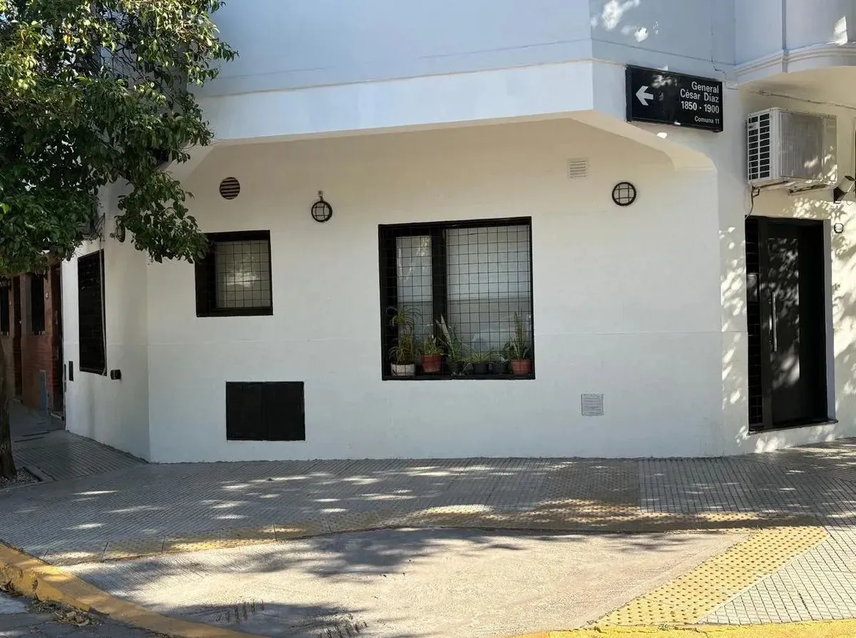 Departamento en Gral César Día 1800