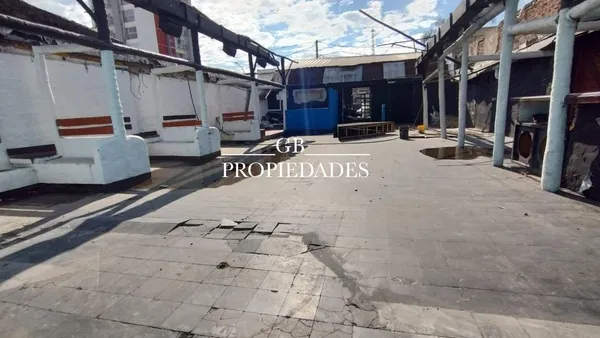 Local Comercial en BOLIVAR 500