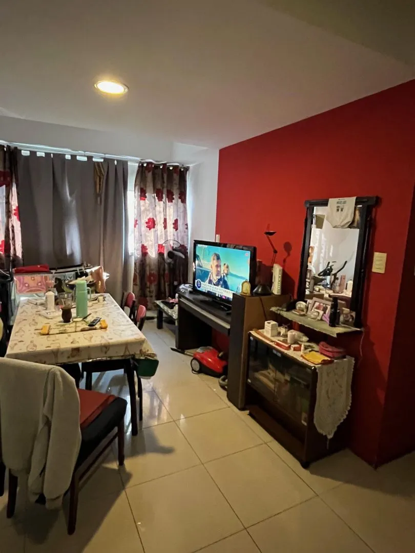 Departamento en Av Hipólito Yri 3300