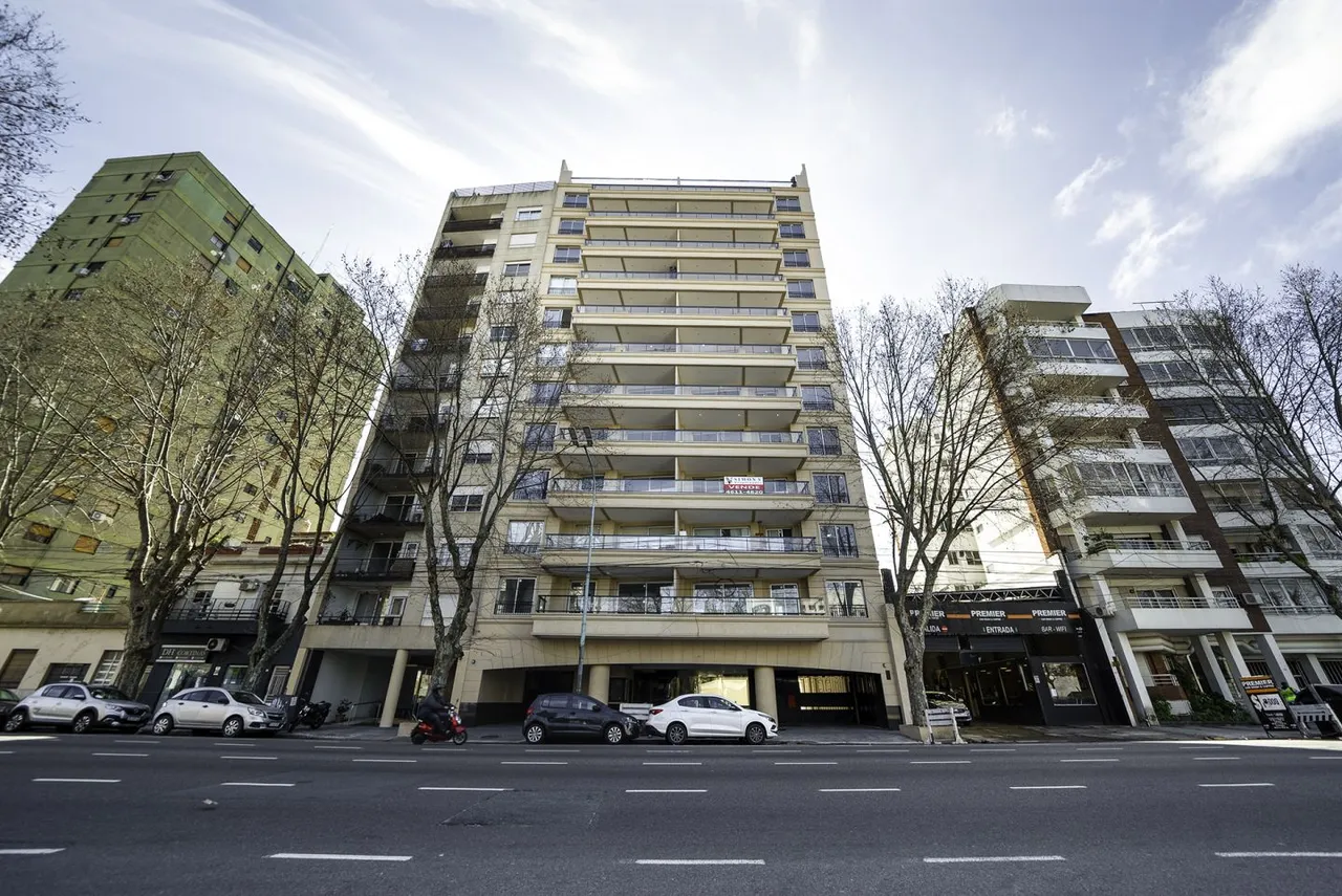Departamento en AVELLANEDA 1500