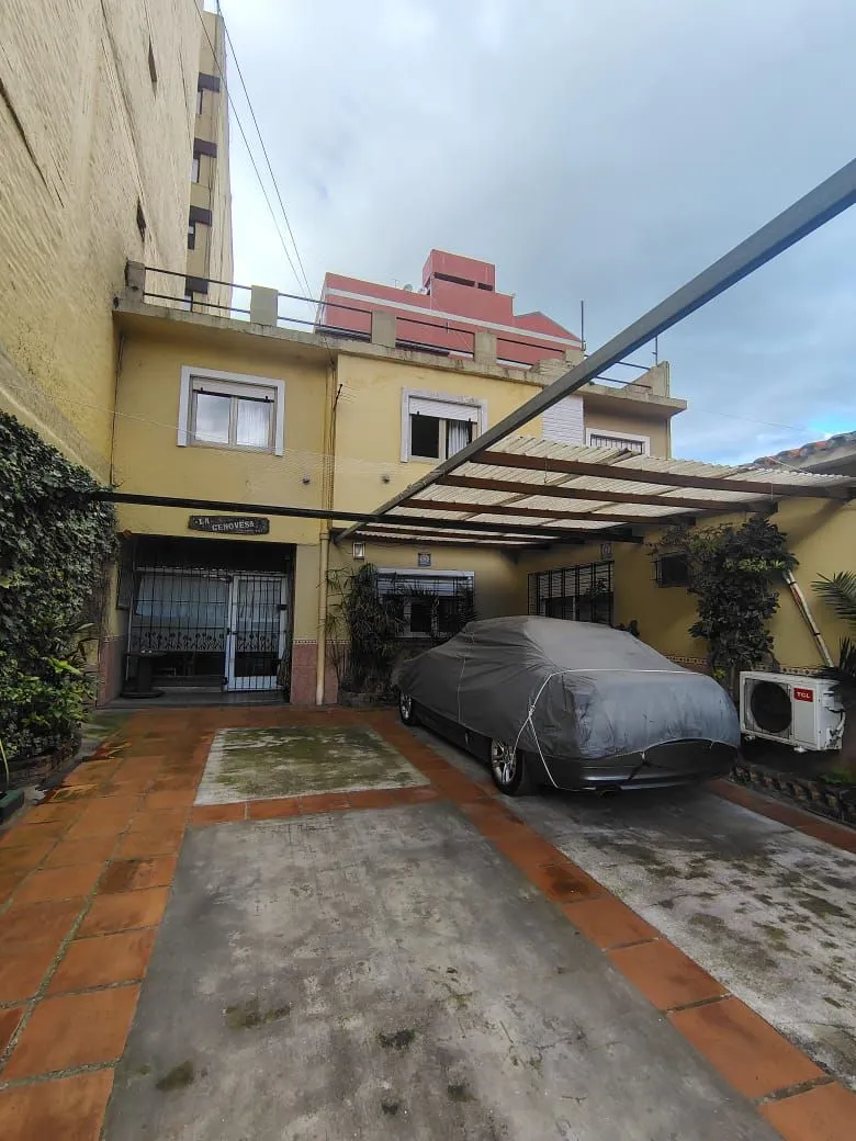 Casa en LA RIOJA 2300