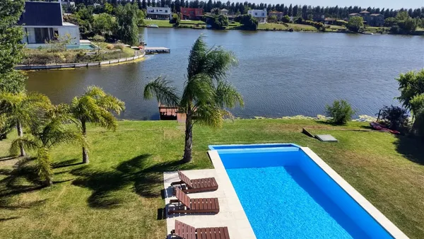 Casa en Todos los Santos