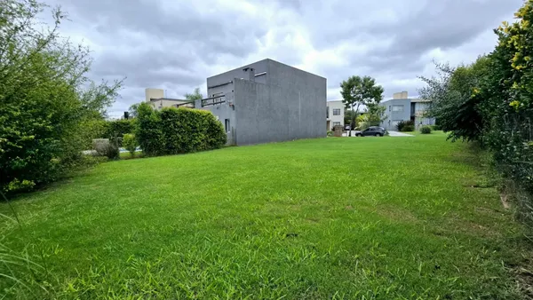 Lote en GUAYAQUIL 1700