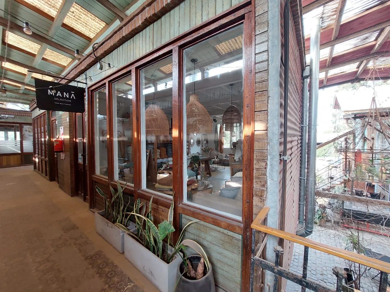 Local Comercial en MENDOZA 1700