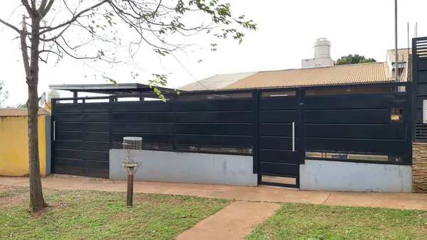 Casa en Avenida Ozuna 1 7300
