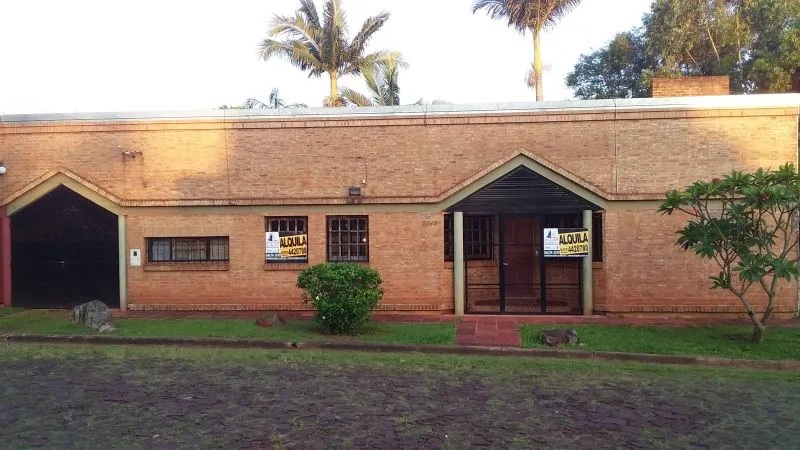 Casa en Amalia Vera 5500