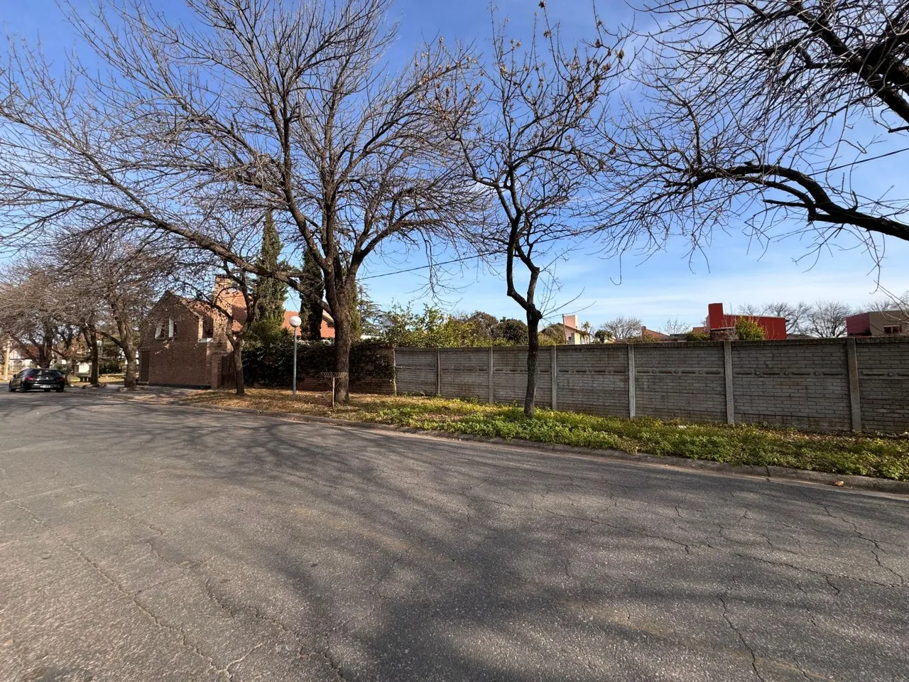Lote en Estrada Este 800