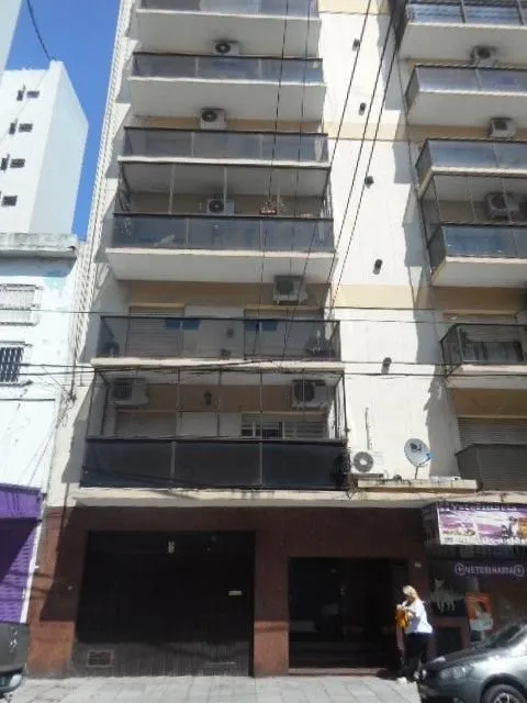 Departamento en Sarmiento 100
